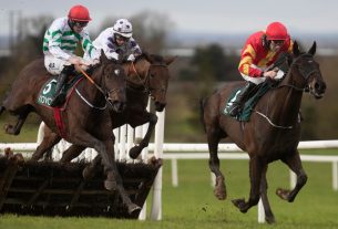 Supreme Novices Hurdle Firefox